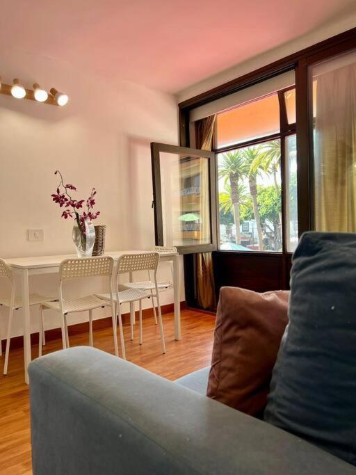 Estudio Detail La Marina Appartement *